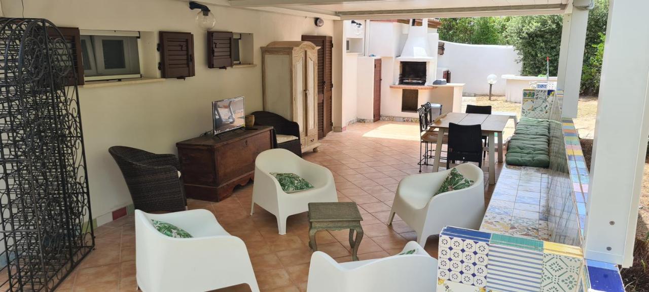 Jungle House - Pineta Is Morus Villa Santa Margherita di Pula Buitenkant foto